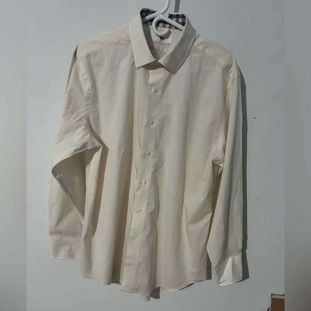 Cream Dress Shirt with Pointed Collar and Buttoned Cuffs